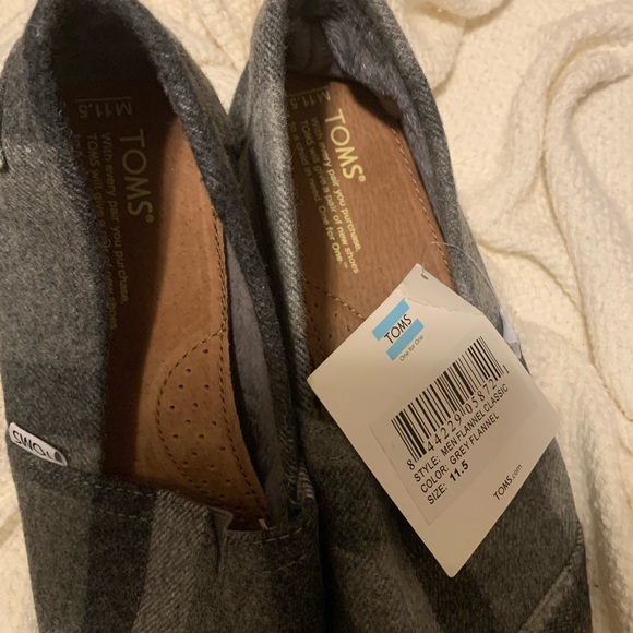 NWT Toms classic flannel shoes . - Picture 10 of 10
